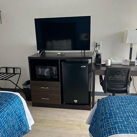 Travelodge By Wyndham Gallipolis Экстерьер фото