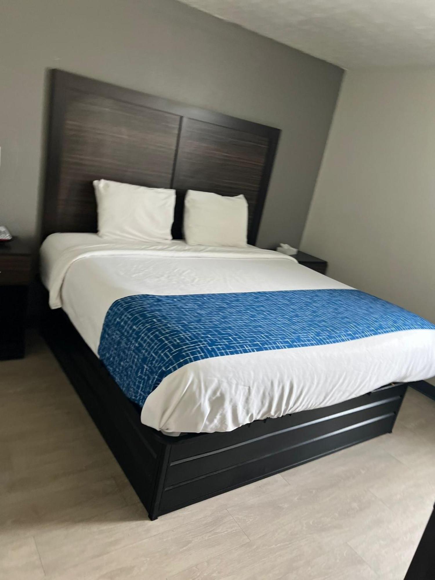 Travelodge By Wyndham Gallipolis Экстерьер фото